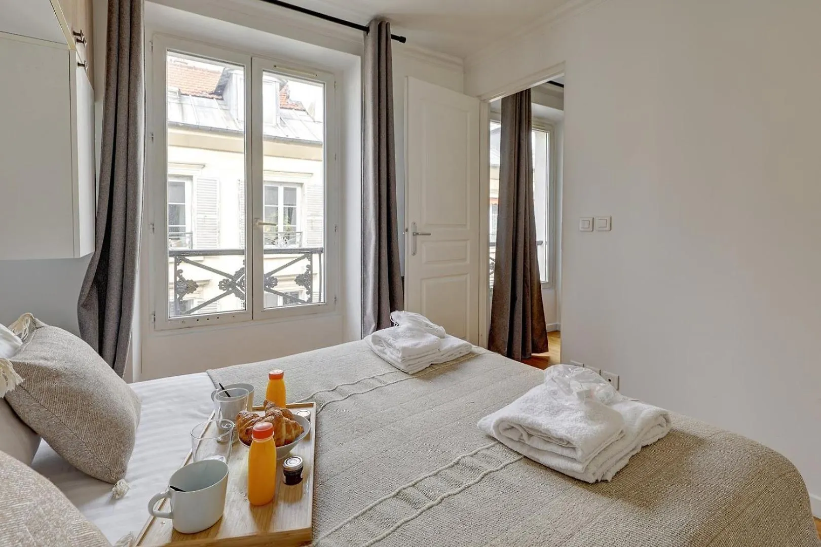 394 Suite Biot 9 - Superbe Appartement A Paris Lägenhet