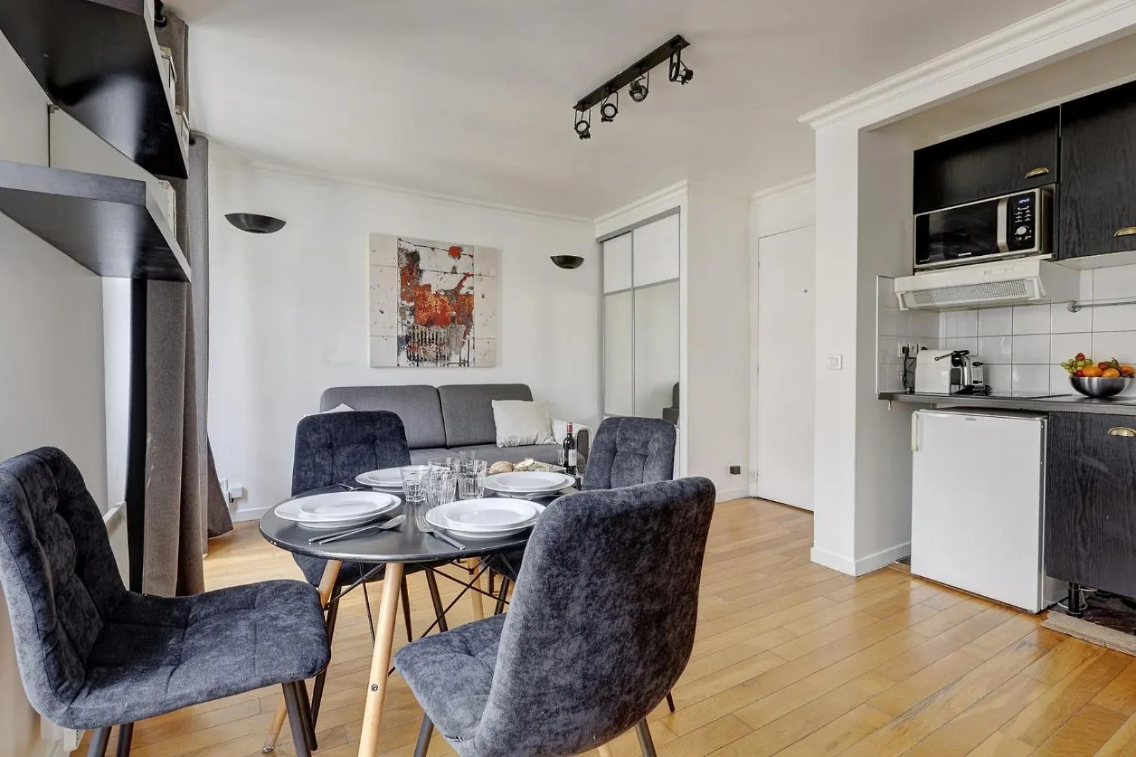 394 Suite Biot 9 - Superbe Appartement A Paris 0*,  France